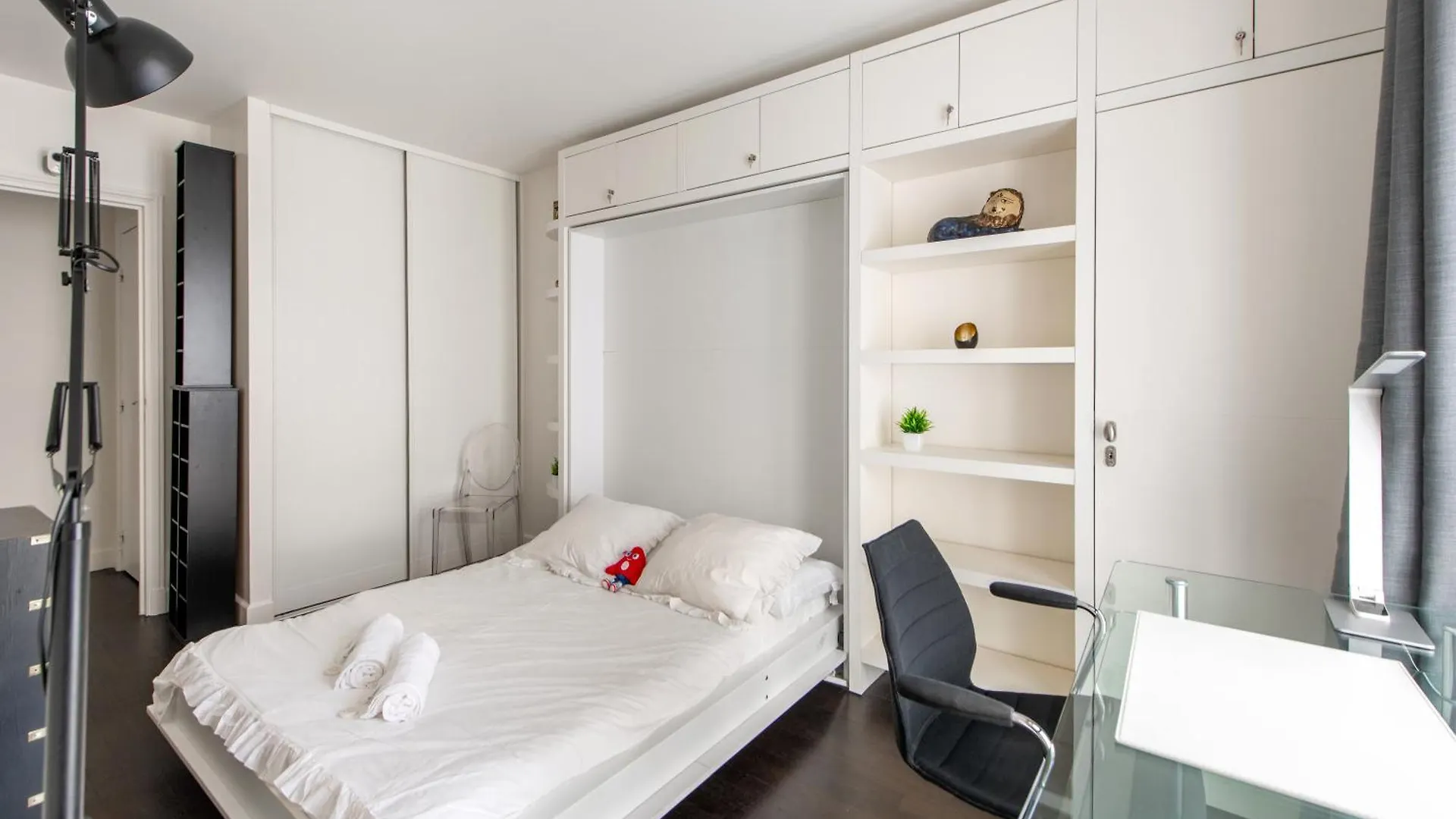 Charming 4 Guests At Galeries Lafayette And Printemps 9Th Ard With Air Conditioning Apartment Paris France