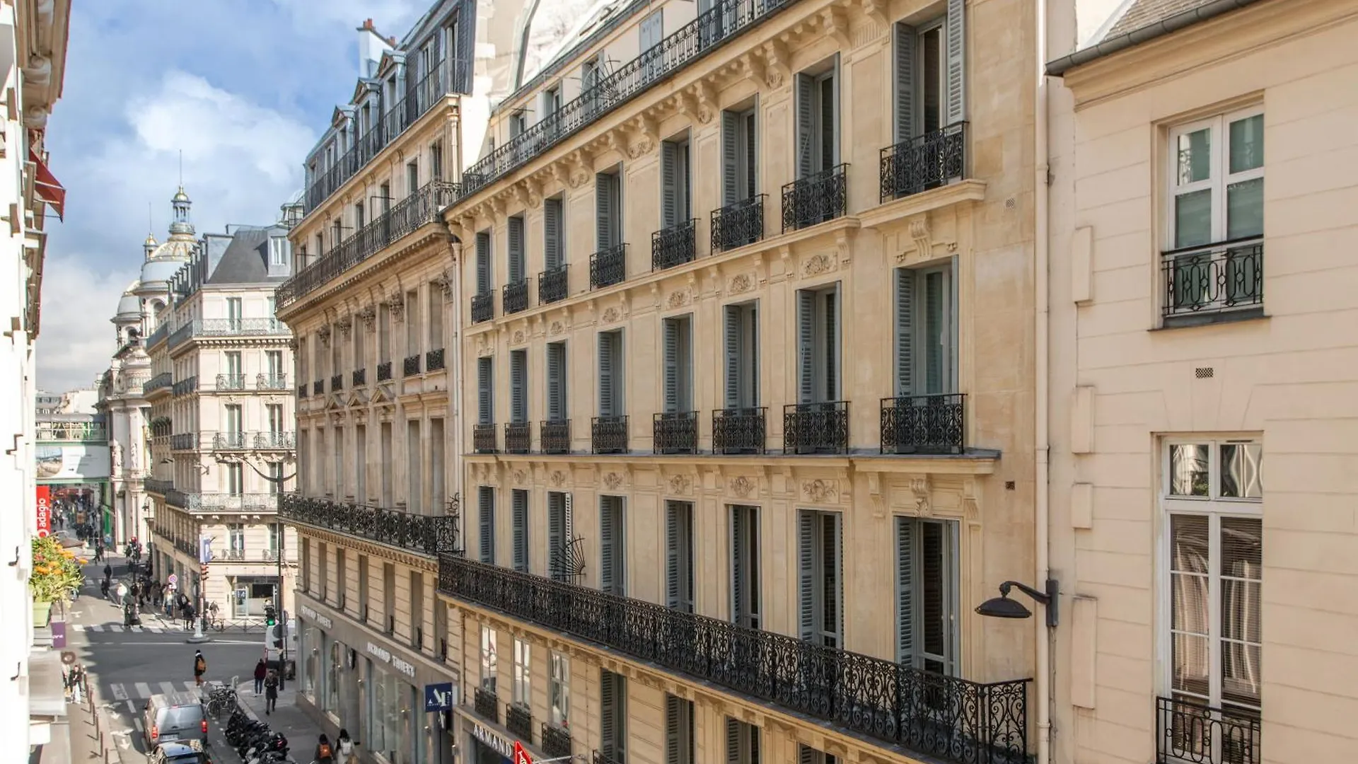 Charming 4 Guests At Galeries Lafayette And Printemps 9Th Ard With Air Conditioning Apartment Paris